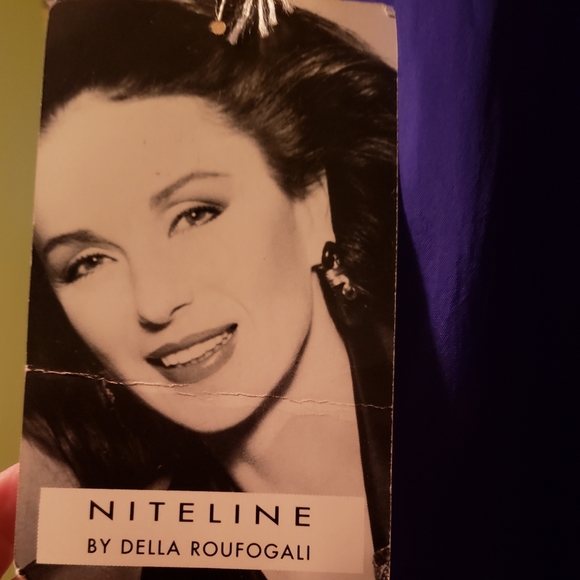 Purple/violet suit/ beaded collar - Picture 11 of 16